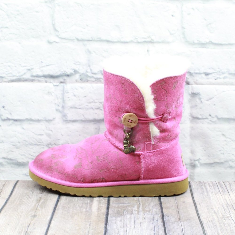 UGG Australia Fauna Princess Pink Suede Sheepskin Button Charm Winter Boots US 4 - Picture 1 of 10